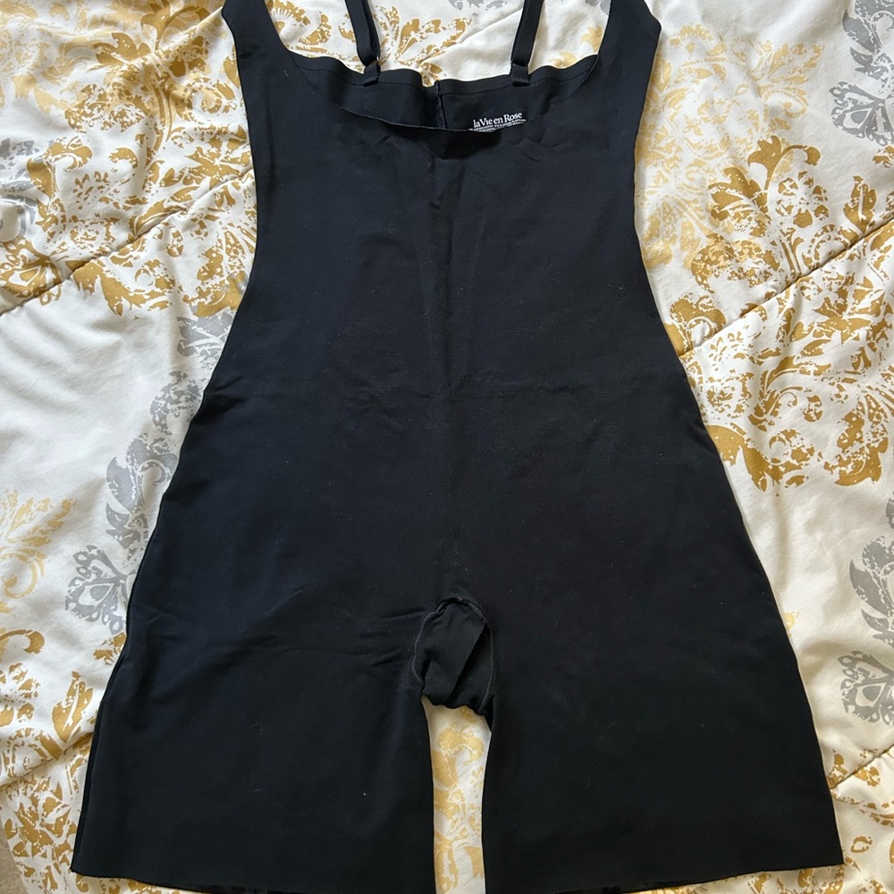 LA VIE EN ROSE full body shapewear